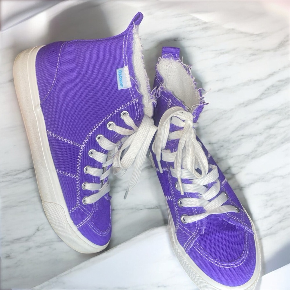 Purple High-Top Sneakers size 6 women retro, colorful casual